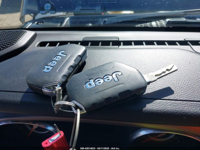 1C4HJXDG4JW149557 Jeep Wrangler Unlimited Sport S 4x4