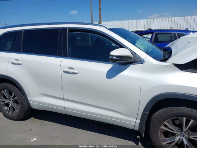 5TDKKRFH3GS175922 Toyota Highlander Xle V6