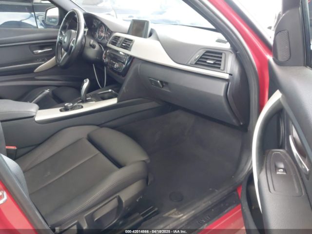 WBA8E1G5XGNU11606 BMW 320i