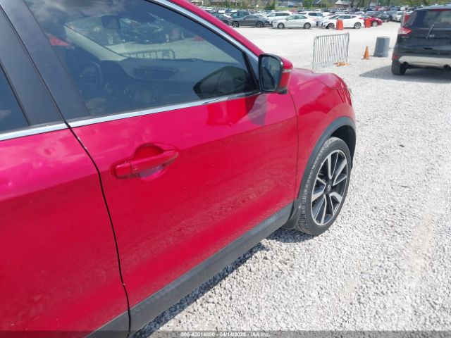 JN1BJ1CR7JW286114 Nissan Rogue Sport Sl