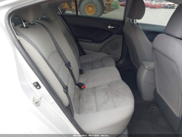 KNAFK4A69F5437163 KIA FORTE LX