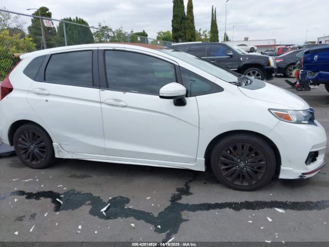 3HGGK5G68JM716063 Honda Fit Sport