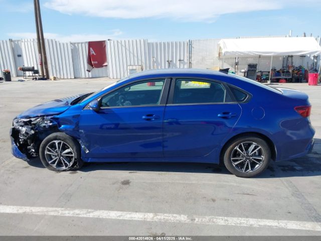 3KPF24AD9RE726974 KIA Forte Lxs