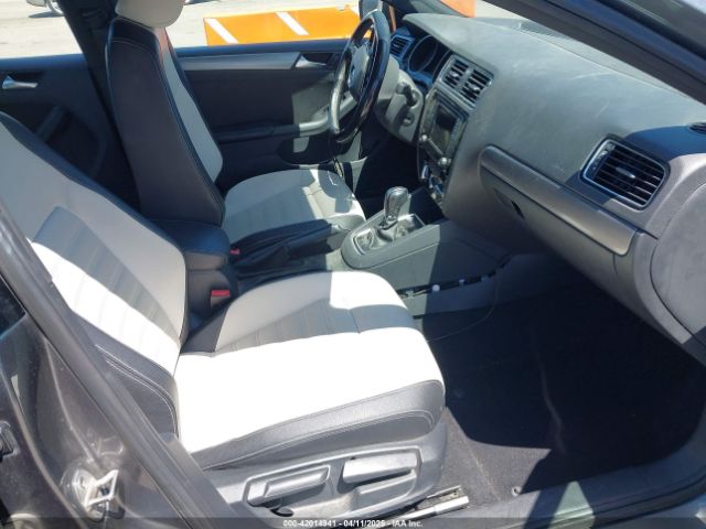3VWD17AJ3GM388148 Volkswagen Jetta 1.8t Sport