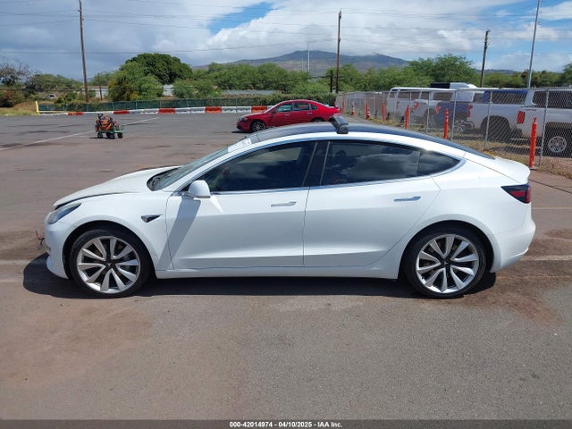 5YJ3E1EB6JF111685 Tesla 2018