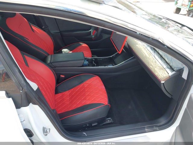2018 TESLA MODEL 3 5YJ3E1EB6JF111685 Photo 4