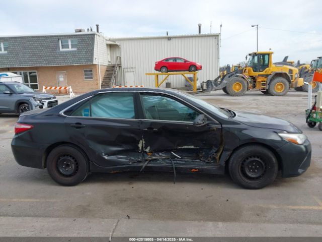 4T1BD1FK6FU157623 Toyota Camry Hybrid Le