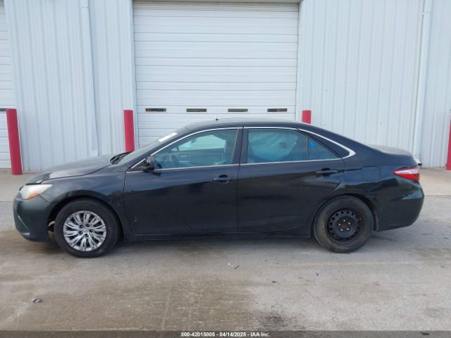 4T1BD1FK6FU157623 Toyota Camry Hybrid Le