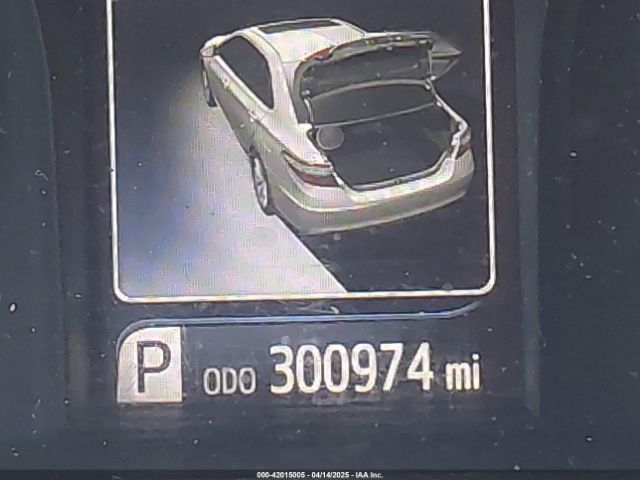 4T1BD1FK6FU157623 Toyota Camry Hybrid Le