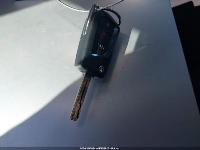 2T3F1RFV2PW369754 Toyota RAV4 LE