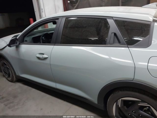 3KPFU4DE4SE053676 KIA K4 Ex