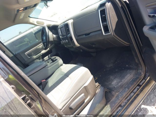1C6RR7GT3HS562861 RAM 1500 Slt  4x4 6'4 Box