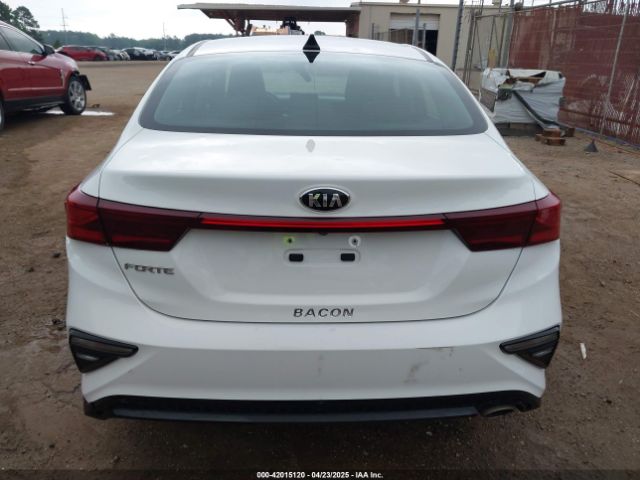 3KPF24AD2LE209197 KIA Forte Lxs
