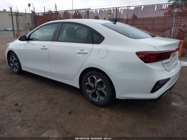 3KPF24AD2LE209197 KIA Forte Lxs