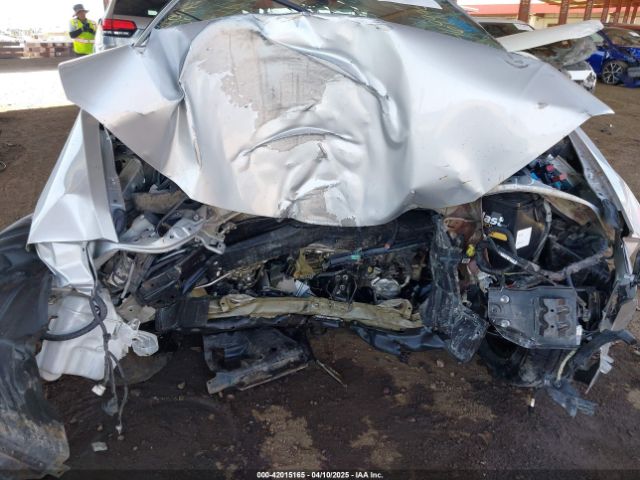 5YFBURHE9HP628643 Toyota COROLLA LE
