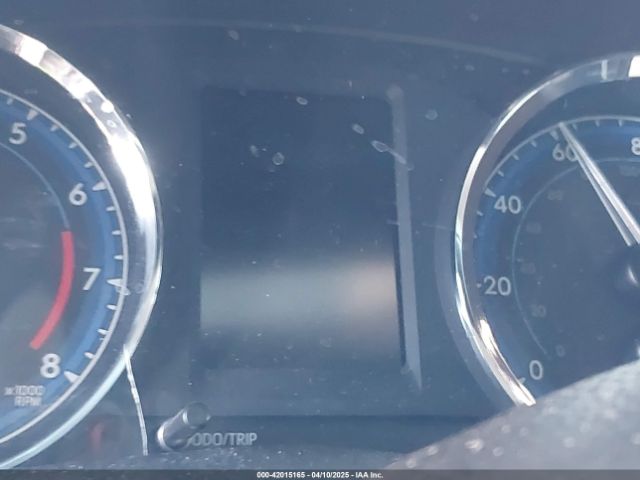 5YFBURHE9HP628643 Toyota COROLLA LE