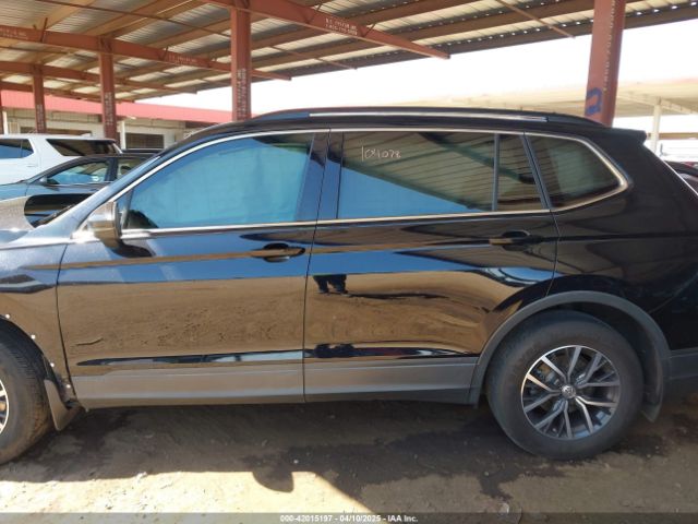 3VV3B7AX7KM199951 Volkswagen Tiguan 2.0t Se/2.0t Sel/2.0t Sel R-line/2.0t Sel R-line Black
