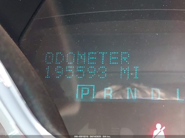 1GNKVHKD0EJ330285 Chevrolet Traverse 2lt