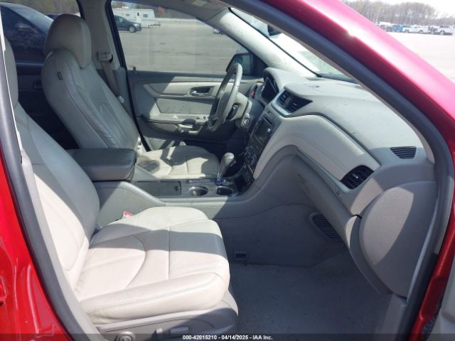 1GNKVHKD0EJ330285 Chevrolet Traverse 2lt