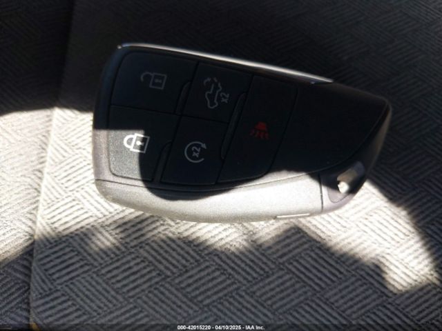 3GCPDBEK5RG439325 Chevrolet Silverado 1500 4wd  Short Bed Custom
