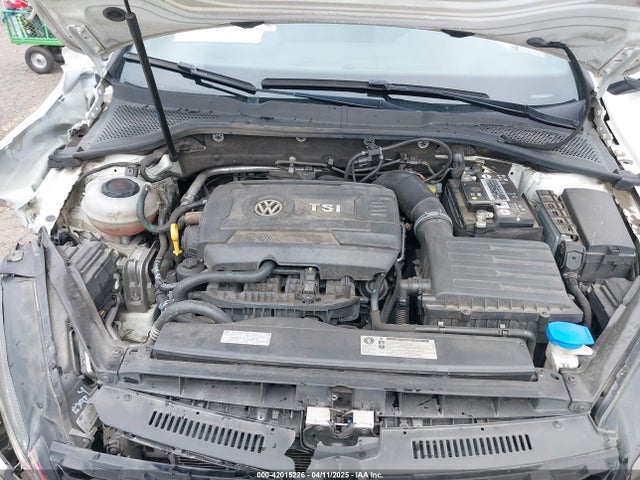 3VW5T7AU4KM029439 Volkswagen Golf GTI