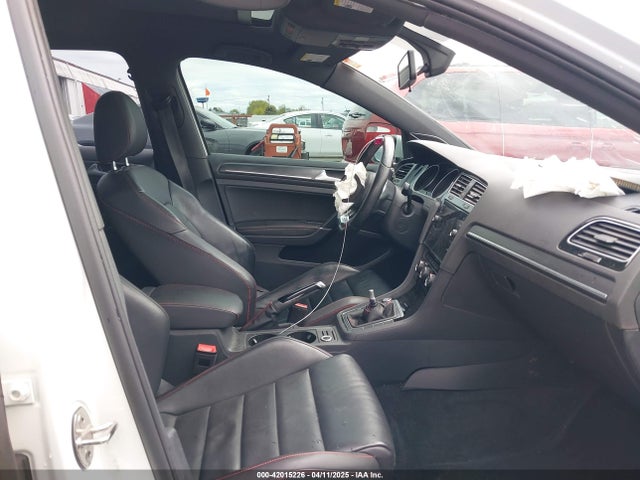 3VW5T7AU4KM029439 Volkswagen Golf GTI