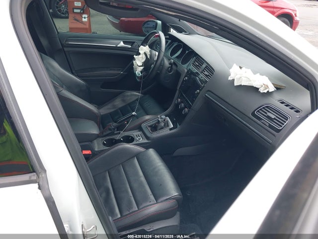 3VW5T7AU4KM029439 Volkswagen Golf GTI