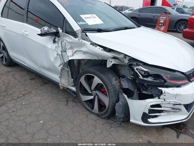 3VW5T7AU4KM029439 Volkswagen Golf GTI