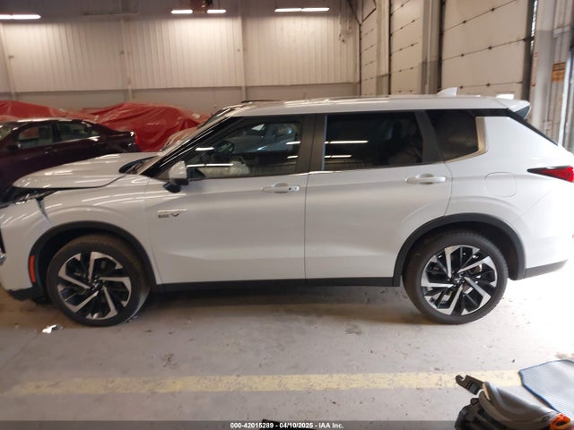 Mitsubishi 2025 2025 JA4T5VA97SZ001390 Image 14