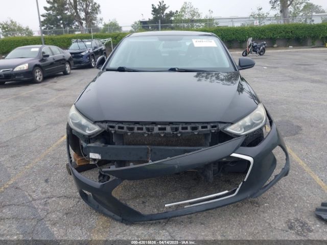 5NPD84LF7HH009262 Hyundai ELANTRA SE