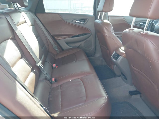 1G1ZE5ST9GF197635 Chevrolet MALIBU 1LT