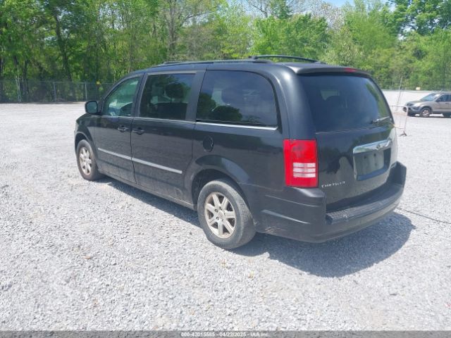 2010 CHRYSLER TOWN & COUNTRY 2A4RR5D11AR102714 Photo 2