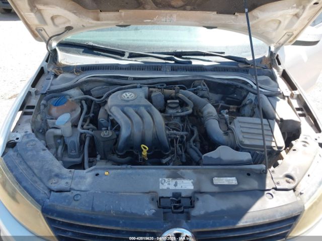 3VW2K7AJ9EM208818 Volkswagen Jetta 2.0l S