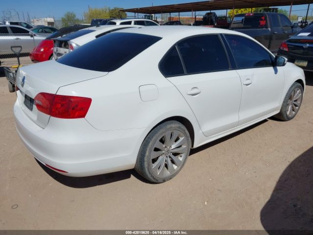 3VW2K7AJ9EM208818 Volkswagen Jetta 2.0l S