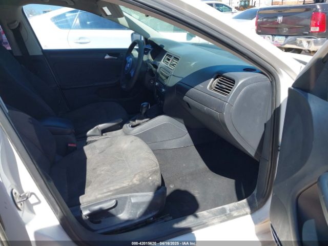 3VW2K7AJ9EM208818 Volkswagen Jetta 2.0l S