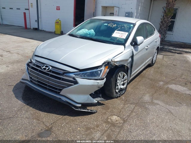 Hyundai ELANTRA SE 2019 5NPD74LF4KH432441 Image 2