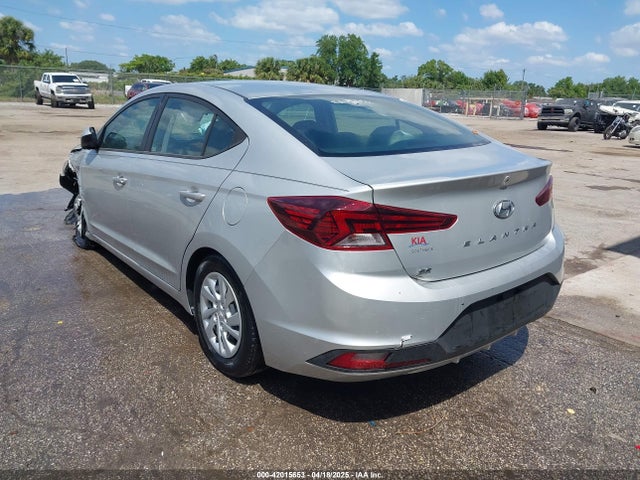 Hyundai ELANTRA SE 2019 5NPD74LF4KH432441 Image 3
