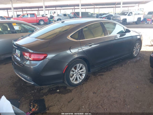 Chrysler 200 Limited 2015 1C3CCCAB0FN660612 Image 4