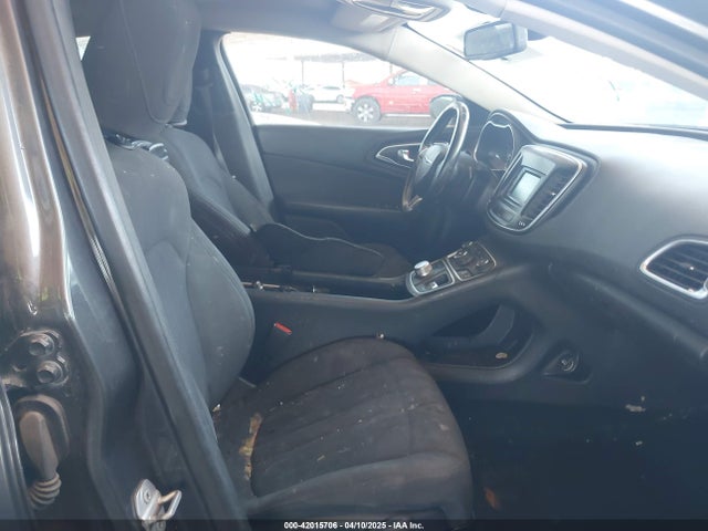 Chrysler 200 Limited 2015 1C3CCCAB0FN660612 Image 5