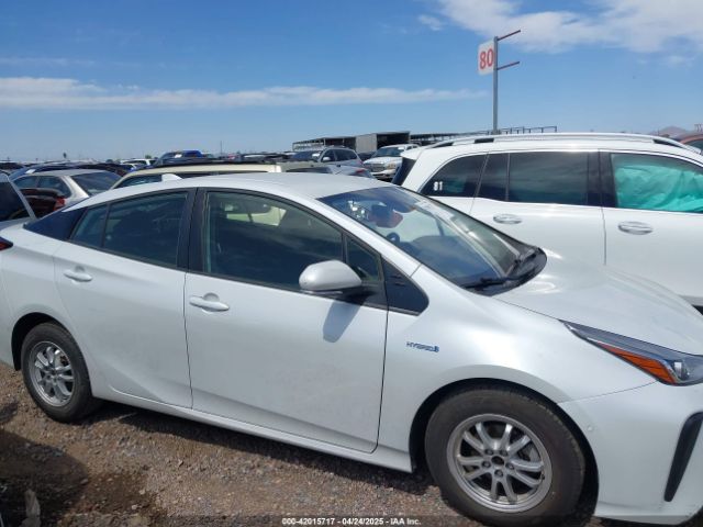 JTDKAMFUXN3181752 Toyota Prius Le
