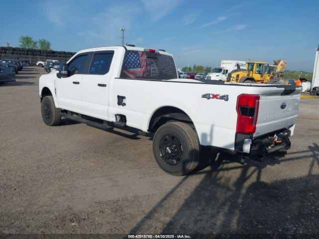 2023 FORD F-250 1FT8W2BA2PED66946 Photo 2