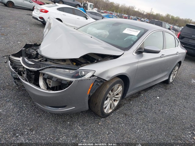 Chrysler 200 Limited 2016 1C3CCCAB5GN135403 Image 2