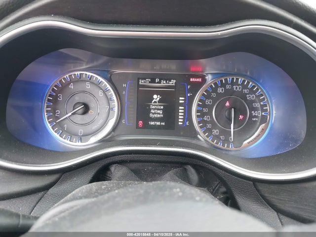Chrysler 200 Limited 2016 1C3CCCAB5GN135403 Image 7