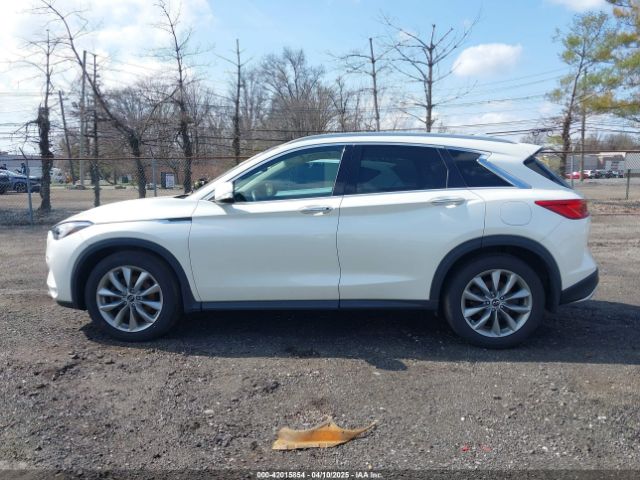 3PCAJ5M37KF145057 Infiniti Qx50 Luxe
