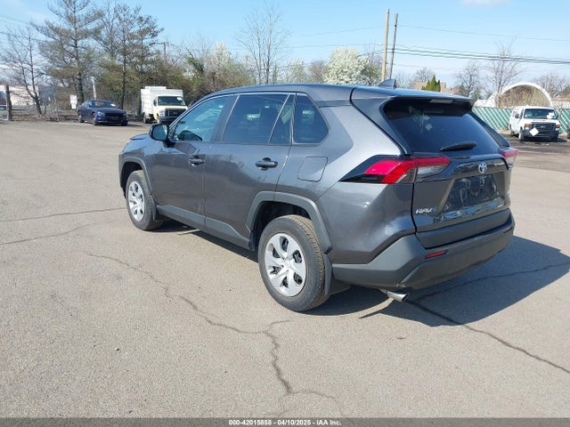 2T3F1RFV8NC281984 Toyota RAV4 LE