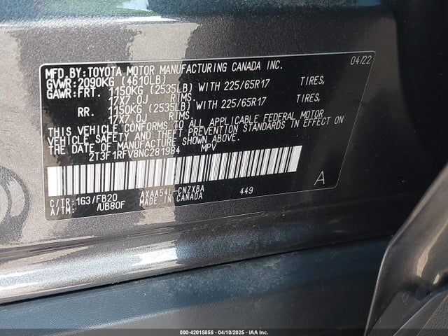 2T3F1RFV8NC281984 Toyota RAV4 LE