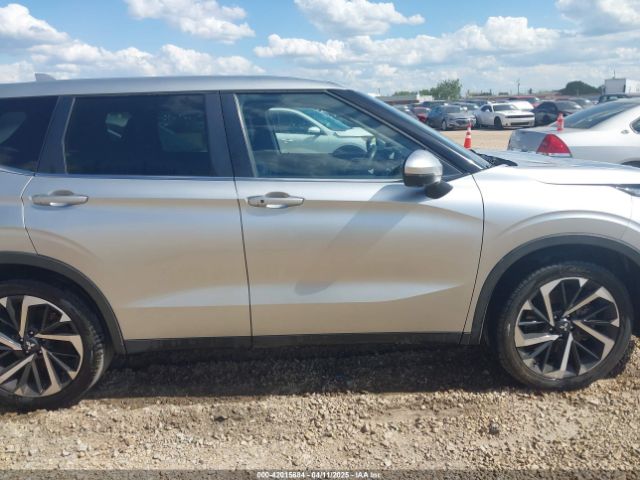 JA4J3UA82NZ021498 Mitsubishi Outlander Se/black Edition