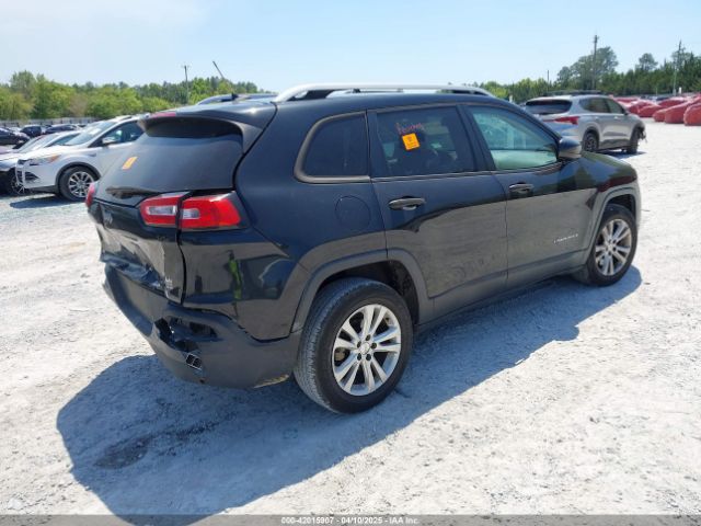 1C4PJLABXFW669640 Jeep Cherokee Sport