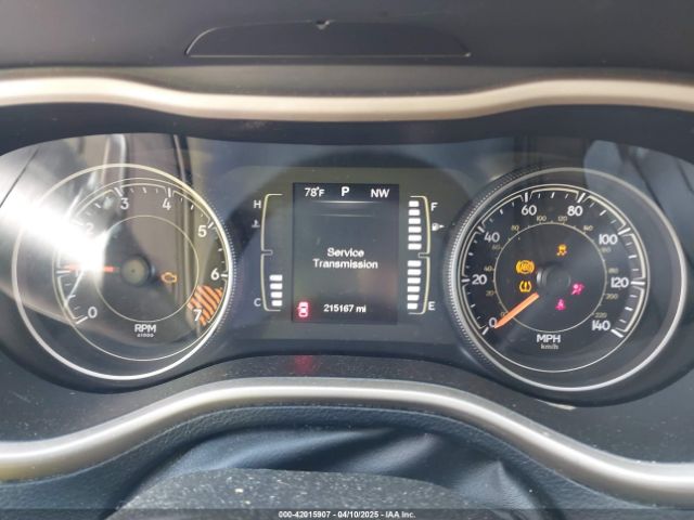 1C4PJLABXFW669640 Jeep Cherokee Sport