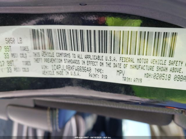 1C4PJLABXFW669640 Jeep Cherokee Sport